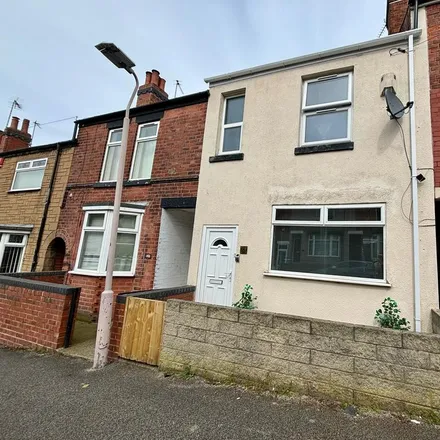 Rent this 3 bed townhouse on Empire Street in Mansfield Woodhouse, NG18 2QJ
