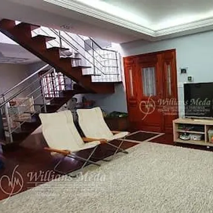 Buy this 3 bed house on Rua Souza in Paraventi, Guarulhos - SP
