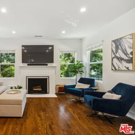 Image 3 - 3820 South Muirfield Road, Los Angeles, CA 90016, USA - House for sale