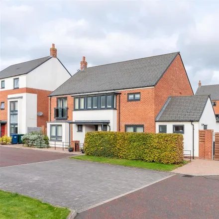 Rent this 4 bed house on Learmouth Way in Newcastle upon Tyne, NE13 9AJ