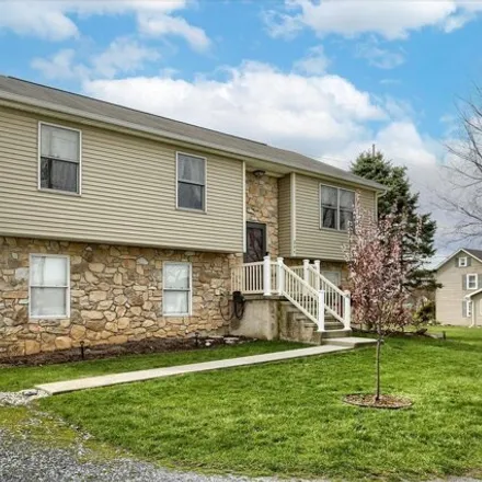 Image 2 - 279 North East Street, Hummelstown, Dauphin County, PA 17036, USA - House for sale