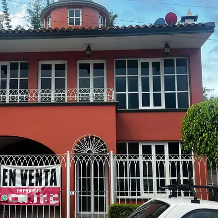 Buy this studio house on Calle Presbítero José Manuel Martín del Campo in 91615 Coatepec, VER