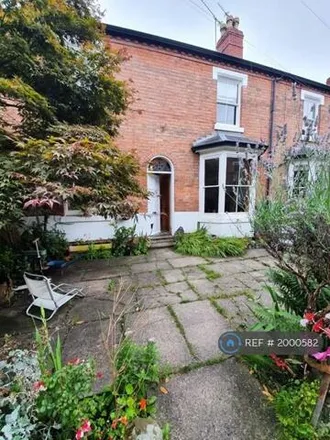 Rent this 3 bed townhouse on Indigo Whole Foods in St Mary's Row, Balsall Heath