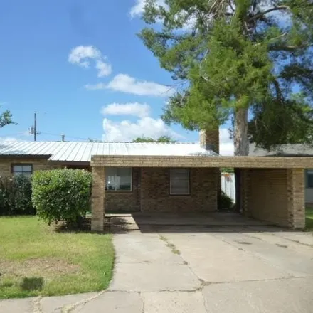 Rent this 2 bed house on 3839 Highland Drive in Snyder, TX 79549