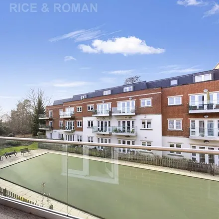Rent this 2 bed apartment on Lynwood in Rise Road, Sunningdale