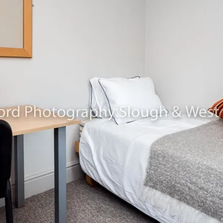 Rent this 1 bed apartment on 93 Broomfield in Guildford, GU2 8LH