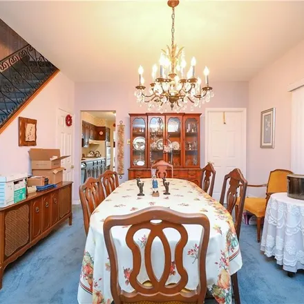 Image 8 - 1946 West 9th Street, New York, NY 11223, USA - House for sale