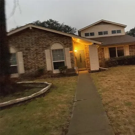Rent this 4 bed house on 2321 Shady Creek Drive in Richardson, TX 75080
