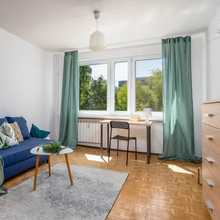 Rent this 3 bed room on Szulborska 6 in 01-104 Warsaw, Poland