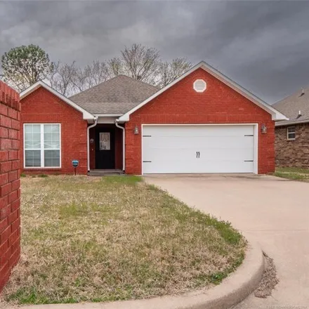 Buy this 3 bed house on 738 Cedar Ridge Drive in McAlester, OK 74501