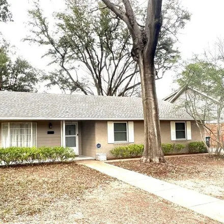 Buy this 3 bed house on 113 Mill Creek Drive in Arlington, TX 76010