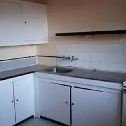 Rent this 3 bed apartment on M1 in Braamfontein, Johannesburg