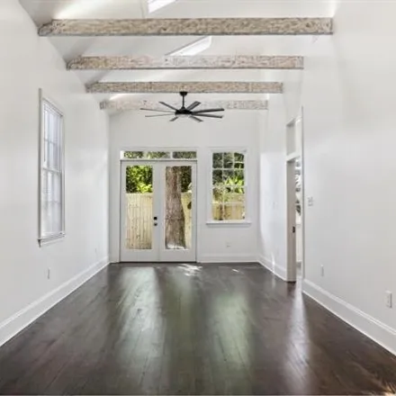 Image 7 - 616 7th Street, New Orleans, LA 70115, USA - House for sale