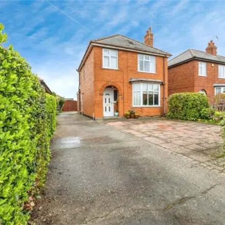 Buy this 4 bed house on Broadway in Lincoln Road, North Hykeham