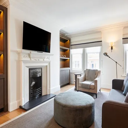 Image 2 - Penelope Chilvers, 65 Duke Street, London, W1K 5NP, United Kingdom - Apartment for rent