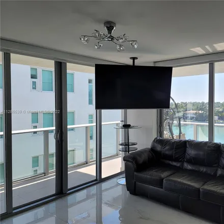 Buy this 1 bed condo on 6620 Indian Creek Drive in Atlantic Heights, Miami Beach