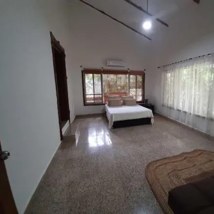 Rent this 4 bed house on Municipalidad de Arraiján in Vía Juan Demóstenes Arosemena, Cruz de Oro