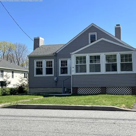 Rent this 2 bed house on 32 Ahnert Avenue in North Haledon, Passaic County