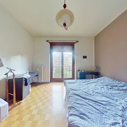 Image 3 - Corso Cosenza, 25, 10137 Turin Torino, Italy - Apartment for rent