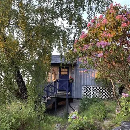 Rent this 2 bed house on Kungsviksvägen 20A in 131 46 Nacka, Sweden