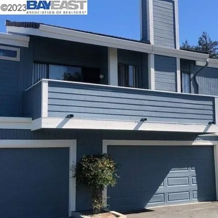 Image 2 - 988 Bacchus Road, Hercules, CA 94547, USA - Townhouse for sale