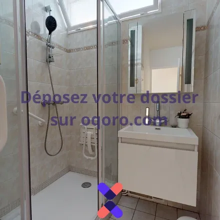 Image 7 - 7 Avenue Auguste Blanqui, 69100 Villeurbanne, France - Apartment for rent