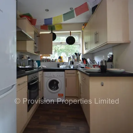 Image 3 - 81A, 81B St. Michael's Lane, Leeds, LS6 3RY, United Kingdom - Townhouse for rent