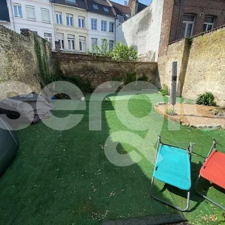 Image 3 - 70 Place d'Armes, 59500 Douai, France - Apartment for rent