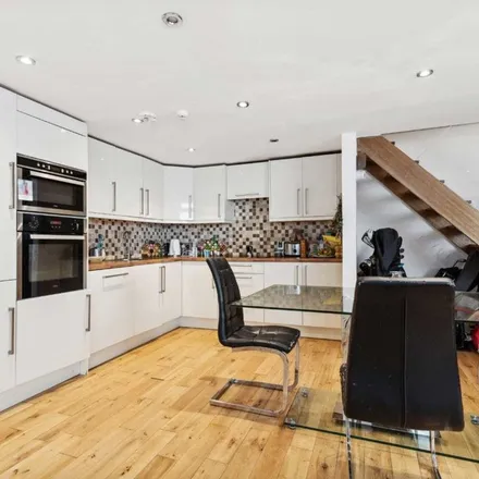 Rent this 3 bed apartment on 124-136 Morning Lane in London, E9 6LH