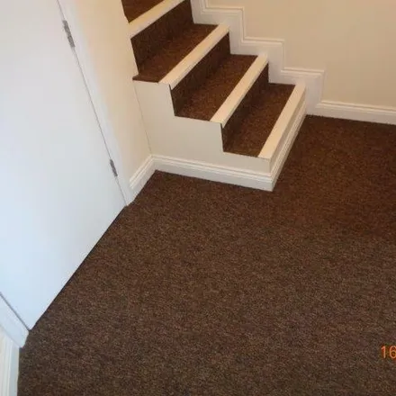 Image 6 - Allenby Drive, Sheffield, S8 7RS, United Kingdom - Apartment for rent