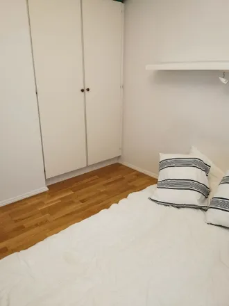 Rent this 1 bed room on Tornadoskolan in Pilotgatan, 128 32 Stockholm