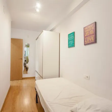 Image 6 - Carrer d'Antonio Ponz, 3, 46011 Valencia, Spain - Apartment for rent