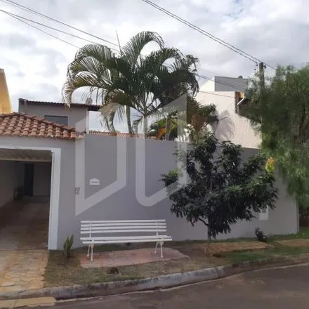 Buy this 4 bed house on Avenida Ítalo Severino Micelli in Jardim dos Flamboyants, Araraquara - SP