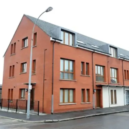 Rent this 2 bed apartment on Nettlefield Primary School in Maymount Street, Belfast