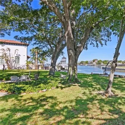 Image 9 - 5009 West Spring Lake Drive, Tampa, FL 33629, USA - House for sale