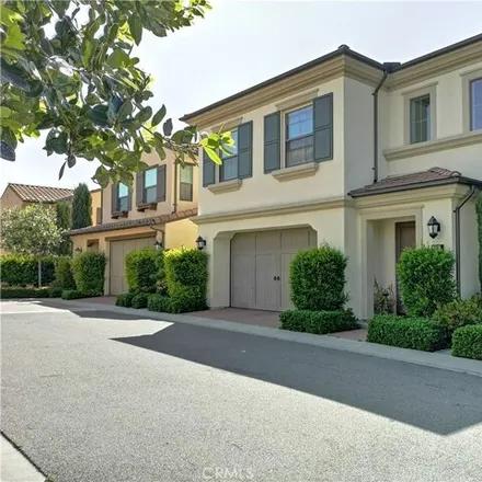 Image 2 - 52 Wildvine, Irvine, CA 92620, USA - Condo for rent