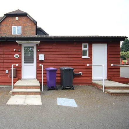 Rent this 1 bed house on Chesfield Downs Golf Club in B197, Willian