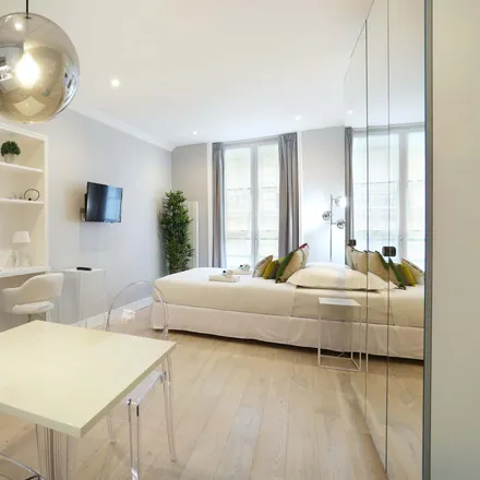 Image 2 - 12 Rue Blanche, 75009 Paris, France - Apartment for rent