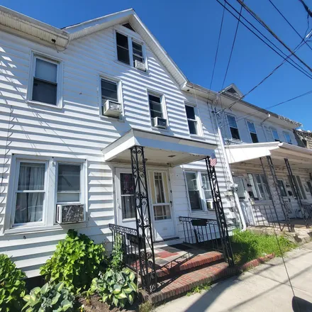 Image 2 - 17 Macomb Street, Blythe Township, PA 17959, USA - Townhouse for sale