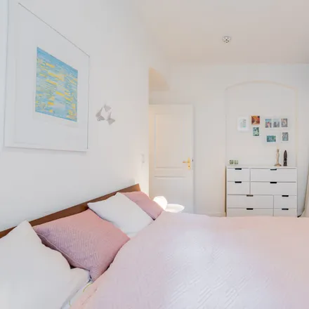 Rent this 3 bed apartment on Kärntener Straße 9 in 10827 Berlin, Germany