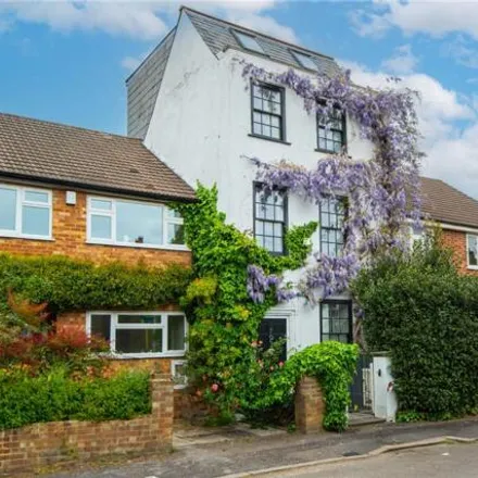 Buy this 3 bed house on Albion Road in London, TW2 6QJ
