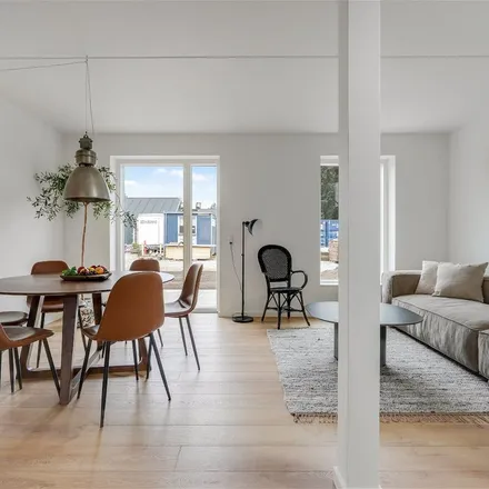 Rent this 4 bed apartment on Skaboeshusevej 11 in 5800 Nyborg, Denmark