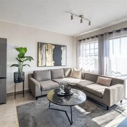 Rent this 2 bed apartment on Hillside Golf Course in Rachel de Beer Street, Tileba