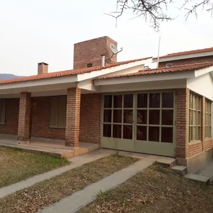 Buy this studio house on Emilio Pettorutti in Departamento Punilla, Villa Carlos Paz