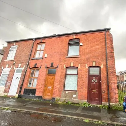 Buy this 2 bed house on Mount Pleasant Street in Ashton-under-Lyne, OL6 6HH
