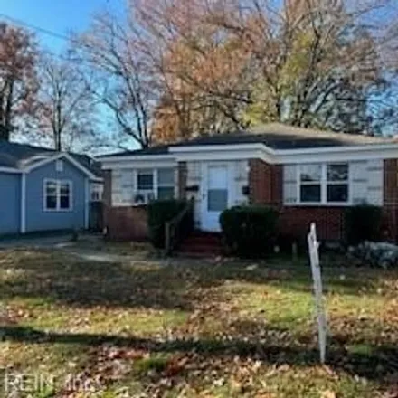 Rent this 2 bed house on 3115 Oklahoma Avenue in Estabrook, Norfolk
