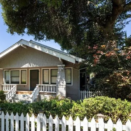 Image 2 - 2818 Kelsey St, Berkeley, California, 94705 - House for sale