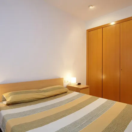 Rent this 2 bed apartment on Carrer de Ribes in 49-53, 08013 Barcelona