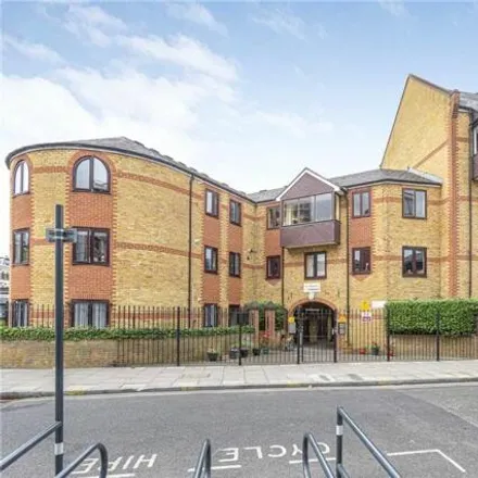 Buy this 1 bed apartment on 1 Buckingham Road in De Beauvoir Town, London