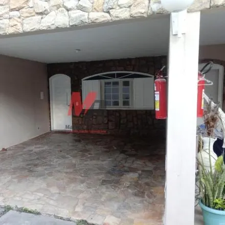 Buy this 2 bed house on Rua Araguaia in Cabo Frio - RJ, 28911-320